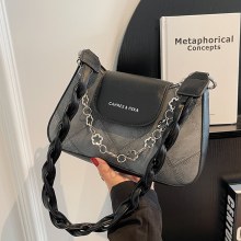 2024 新しい女性のバッグ多用途クロスボディバッグレトロシングルショルダー脇の下小さな正方形バッグ