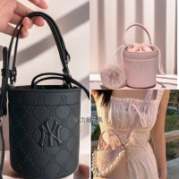 ピンクの香水バケツナノバケツ巾着エンボス加工レトロNYショルダーポータブルミニ携帯電話バッグ