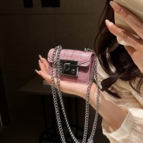 ファッションミニチェーン小さなバッグ女性のための 2023 新しい韓国スタイルのシンプルな小さな正方形のバッグハイエンドメッセンジャーバッグ