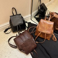 2024 新しいシンプルなアウトドア旅行レトロバックパック大容量学生スクールバッグカジュアル女性のバックパック