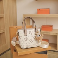 女性のためのファッションバッグ 2023 新しいハイエンドテクスチャプリントショルダーバッグレトロ多用途ハンドバッグクロスボディバッグ