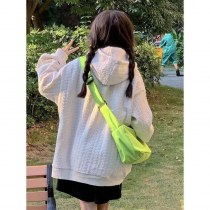 蛍光グリーンバッグ レディース ニッチスモールフレッシュショルダーバッグ韓国カレッジスタイルガールの多用途クロスボディバッグ