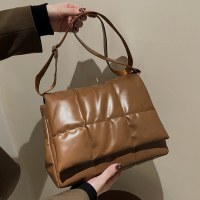 秋のトレンディな個性セクシーなインファッションショルダーバッグレディースバッグクロスボディ韓国スタイル大容量チェック柄バッグ