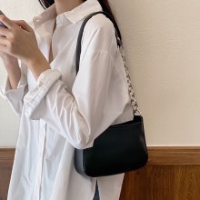 夏多目的チェーンショルダーバッグ女性のクロスボディフレンチインニッチデザインレトロ脇の下バッグデザインセンス小さなバッグ