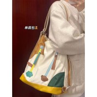 新しい大容量日本のカジュアルワンショルダー通勤コントラストカラーニッチ多用途クロスボディバッグ女性のための