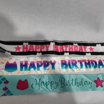 デジタル印刷誕生日パーティー ショルダーストラップ さまざまなエチケットリボンサテン誕生日 ショルダーストラップ ハッピーバースデー