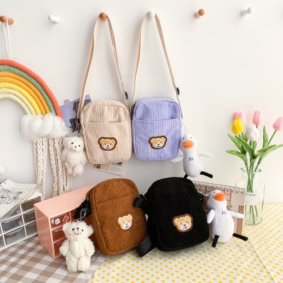 新しいかわいい刺繍入りクマの携帯電話バッグ日本製 コーデ ュロイソフト女子女子学生ショルダークロスボディバッグ