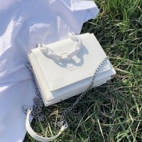 女性用バッグ 2024 新しいお出かけハンドバッグショルダーバッグ多用途インスタイルクロスボディバッグニッチ