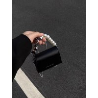 小さなバッグデザインニッチデザインハンドバッグ女性のための 2024 新しいファッション多用途夏ミニチェーンバッグ