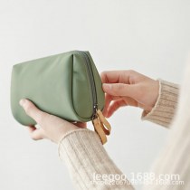 韓国の口紅バッグ、化粧品バッグ、シンプルで絶妙なトラベルクラッチ、ポータブルミニトラベル化粧品収納バッグ