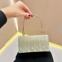 新しいヨーロッパとアメリカのレトロなダイヤモンドがちりばめられたラインストーンハンドバッグタッセル宴会気質小さなバッグ女性のクロスボディイブニングバッグ