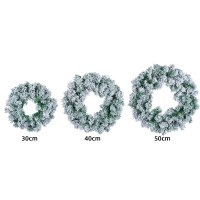 小、中、大サイズのクリスマス リース卸売新しい雪に覆われた pvc 籐リング ショッピング モールの窓クリスマス装飾ペンダント