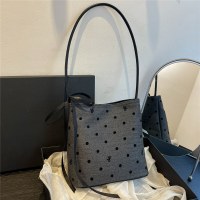 新しい人気の小さなバッグ水玉模様のパーソナライズされたファッションショッピングカジュアルバッグ多用途シンプルな外観ハイエンド脇の下ハンドバッグ
