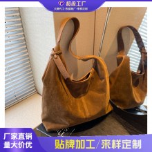 秋の新ファッション多用途大型バッグシングルショルダー高品質の質感通勤トートバッグクロスボディバッグ