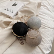 バッグの女性のクロスボディバッグ気質ニッチラウンドバッグハンドバッグ 2024 新しいニッチ女性のバッグディナーフラッシュダイヤモンドバッグ