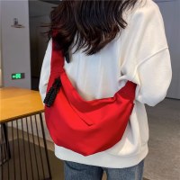 2024人気新作バッグ、多用途でファッショナブルなシングルショルダー大容量キャンバスメッセンジャーバッグ通勤団子