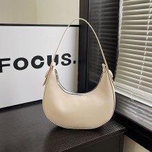 韓国イン脇の下バッグ女性のための 2024 新しいハイエンドテクスチャレトロ多用途ショルダー三日月バッグ