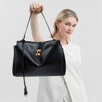女性用バッグ 2024 新作バッグ 大容量通勤トートバッグ ハンドバッグ テクスチャードクロスボディバッグ