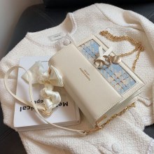 秋の女性用韓国ファッションショルダーバッグ、多用途、ニッチ、ハイエンド、トレンディ、多用途、チェーンバッグ、クロスボディスモールバッグ