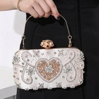 ヨーロッパとアメリカのレトロな新しい手作りビーズ刺繍ディナーバッグ宴会ダイヤモンドセレブドレス手持ちクロスボディクラッチバッグ