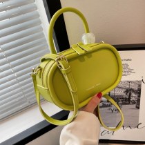 女性のための小さなバッグ 2024 夏の新しい デザイン と質感のニッチハンドバッグ女性のショルダークロスボディバッグ