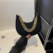 女性の韓国スタイルのチェーンショルダーバッグ女性の初秋の新しい多用途ファッション脇の下バッグ餃子バッグ女性