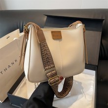 レトロ大容量 2024 新しい女性のバケットバッグショルダークロスボディバッグ