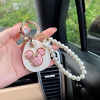 漫画の車のキーホルダーペンダント車のビーズチェーンレザーケースペンダントバッグユニバーサルアクセスコントロールカードホルダーウォータードロップ型エレベーターカード