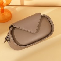 2024 春夏の新スタイルファッショナブルな女性用バッグシンプルでトレンディな女性用クロスボディバッグ多目的な小型バッグ女性用ショルダーバッグ