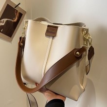 大容量バケットバッグ女性の 2024 新レトロファッションブロードバンドクロスボディバッグホットスタイルショルダーポータブルトートバッグ