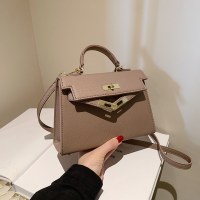 ロックバックルポータブル小さな正方形のバッグ女性のための 2022 新しい多用途クラシックショルダークロスボディバッグ PU ファッションケリーバッグ