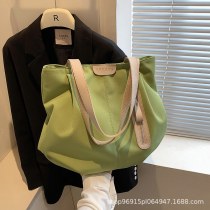 夏のファッションバッグ レディース カジュアル 大容量 ショルダーバッグ シンプルで多用途な ナイロン トートバッグ 大学生 クラスバッグ