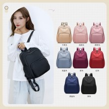 カジュアルでシンプルな女性用デイリートラベルバックパック、軽量で持ち運びが簡単、大容量、ファッショナブルなママバッグ、防水ナイロン布バッグ