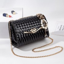 女性用バッグ 2024 新しいインターネット セレブ ins スタイルシングルショルダークロスボディバッグファッショナブルで多用途な小さなフレグランススタイルチェーンバッグハンドバッグ
