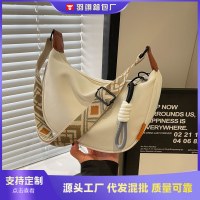 キャンバスバッグレディース2024春夏新作オールマッチ団子バッグカジュアルスポーツワイドショルダークロスボディバッグレディースバッグ
