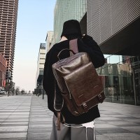 2024 新撥水バックパックメンズ PU ファッショントレンディなレトロスクールバッグシンプルで多用途なビジネスバックパック