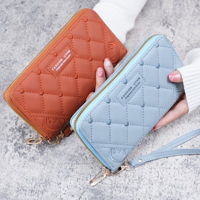 夏の新しいハンドバッグ新鮮で甘いミッドレングスの女性の財布カラー PU レザー 刺繍財布