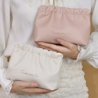 しわのある化粧品バッグ、高見えするハンドヘルド防水旅行用PUトイレタリー収納バッグ、ポータブル口紅収納バッグ