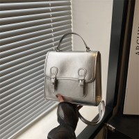 韓国ポータブルパーソナライズバッグ女性の 2024 新しいトレンディなファッションバックパックカレッジスタイルカジュアルショルダーバッグ