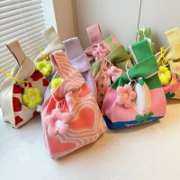 新しい女神の花ニットハンドバッグ女性のベストバッグハンドバッグニッチデザイン多用途個性カジュアル