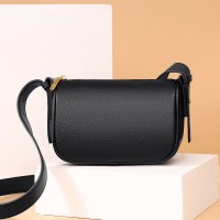 本革レディースバッグ、第一層牛革クロスボディバッグ、春夏の新作ファッション、ファッショナブルでシンプルなレディースショルダーバッグ、小さなスクエアバッグ