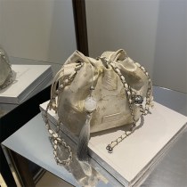新しい中国風の チェーン バッグ女性のための 2024 新しい夏ニッチクロスボディバッグバタフライプリントプリーツバケットバッグ