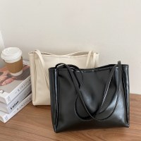 女性のための秋の大きなバッグ、新しいトレンディで西洋風のトートバッグ、シンプルな気質、大容量のショルダーバッグ、カジュアルなクロスボディバッグ