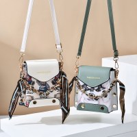 携帯電話バッグ女性のクロスボディ小さなバッグ新しいファッションシングルショルダーインターネット有名人の小さな正方形バッグ高品質の質感ミニ携帯電話バッグ