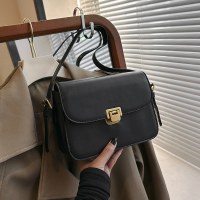 女性用バッグ冬の新しいファッショントレンディなシンプルなクロスボディバッグレトロスタイルのショルダーバッグシンプルな小さな正方形のバッグ