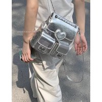 韓国ニッチバックパック女性の 2024 新しいトレンディなファッションバックパック多用途チェーンバケットバッグ旅行スクールバッグ
