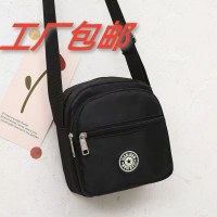 新しい中高年カジュアルレディースバッグ花柄布バッグオックスフォード布シングルショルダークロスボディバッグマザーバッグ小さなスクエアバッグ