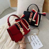 バッグ、レディースファッションハンドバッグ、新しいトレンディなスカーフ、韓国スタイルのショルダーバッグ、女性用クロスボディチェーンバッグ