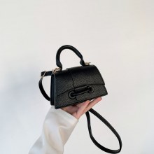ファッション女性のバッグ 2024 新しいバッグ女性の人気の小さな正方形のバッグハンドバッグ韓国スタイル多用途ガールズショルダークロスボディバッグ