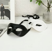 ハーフフェイスマスクマスクハロウィーンクリスマスパーティー製品ゾロはフラットヘッドジャズマスクの男性と女性を演奏しました